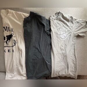 Breastfeeding shirts with zippered sides.